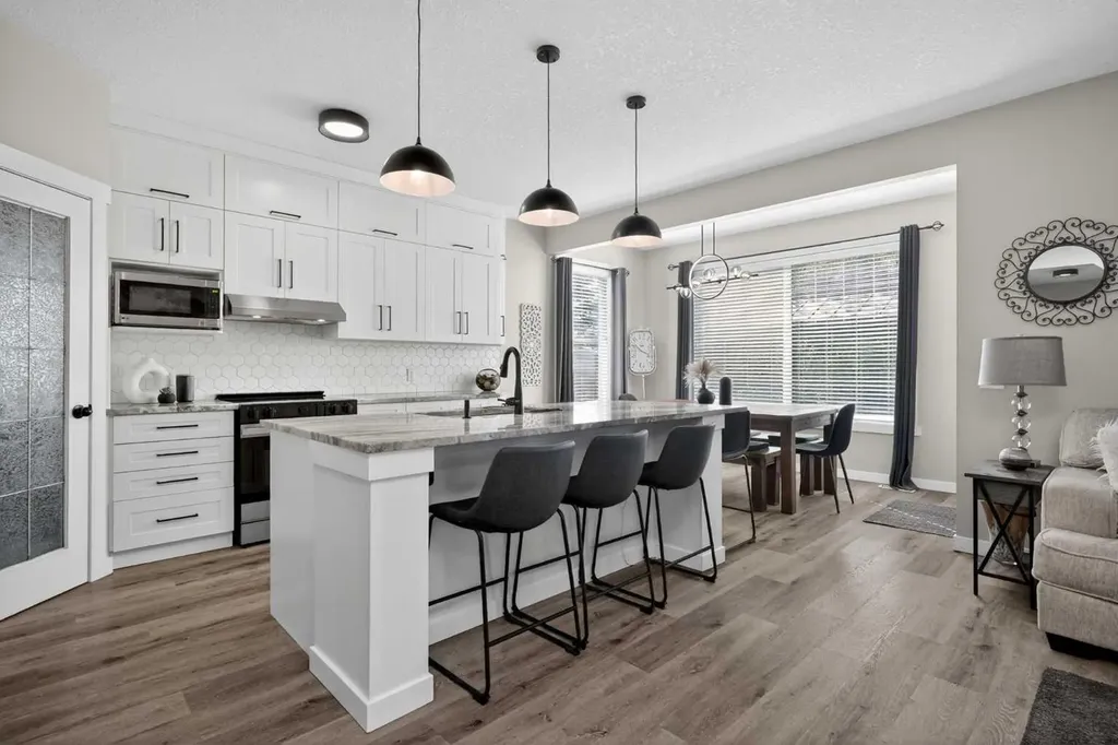 176 Chapalina Heights SE Calgary AB T2X 0B1