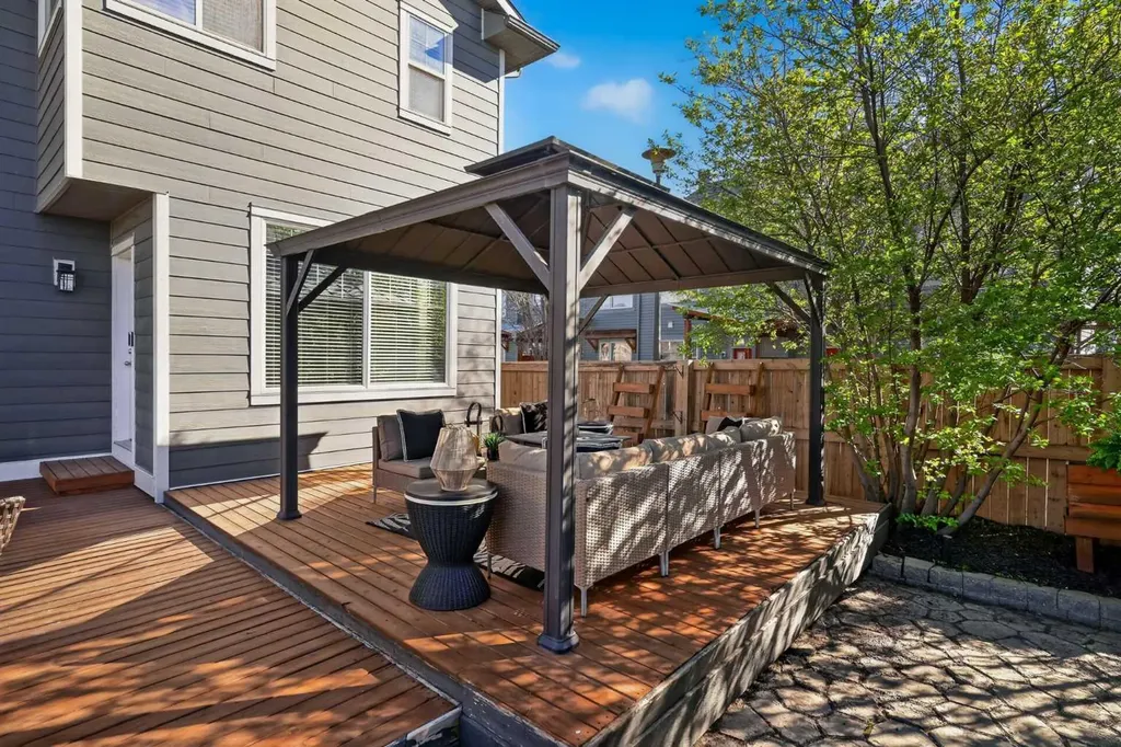 176 Chapalina Heights SE Calgary AB T2X 0B1