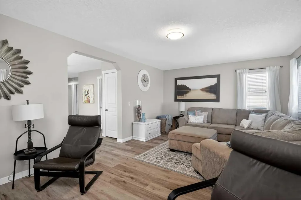 176 Chapalina Heights SE Calgary AB T2X 0B1