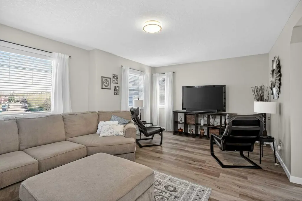 176 Chapalina Heights SE Calgary AB T2X 0B1