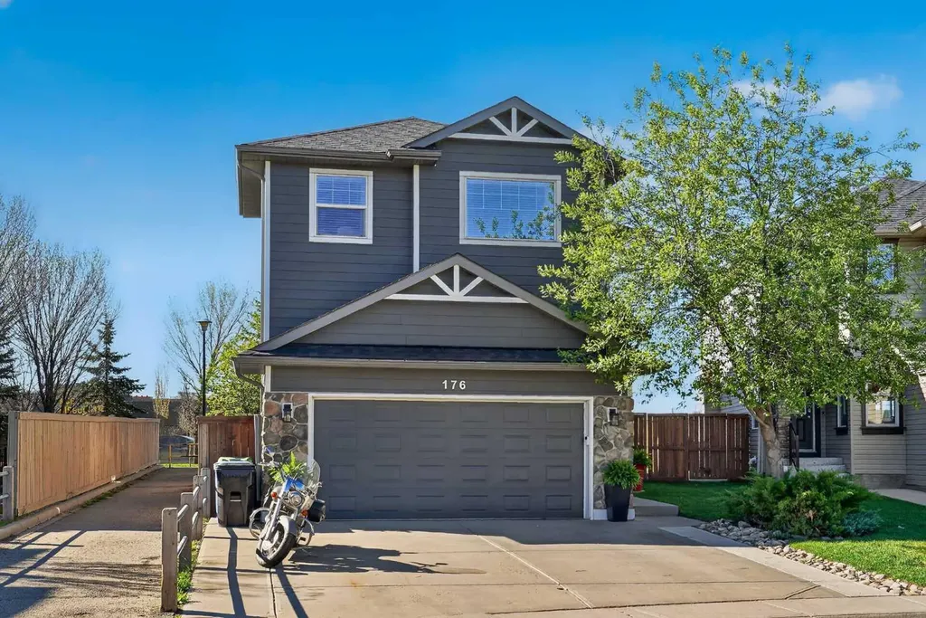 176 Chapalina Heights SE Calgary AB T2X 0B1