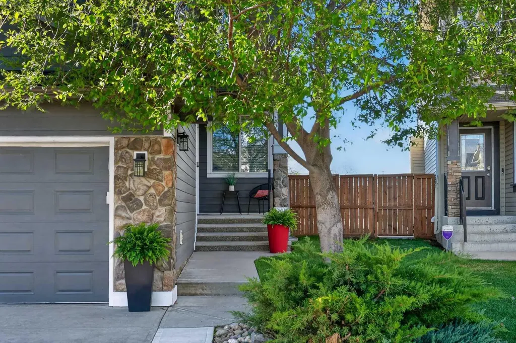 176 Chapalina Heights SE Calgary AB T2X 0B1