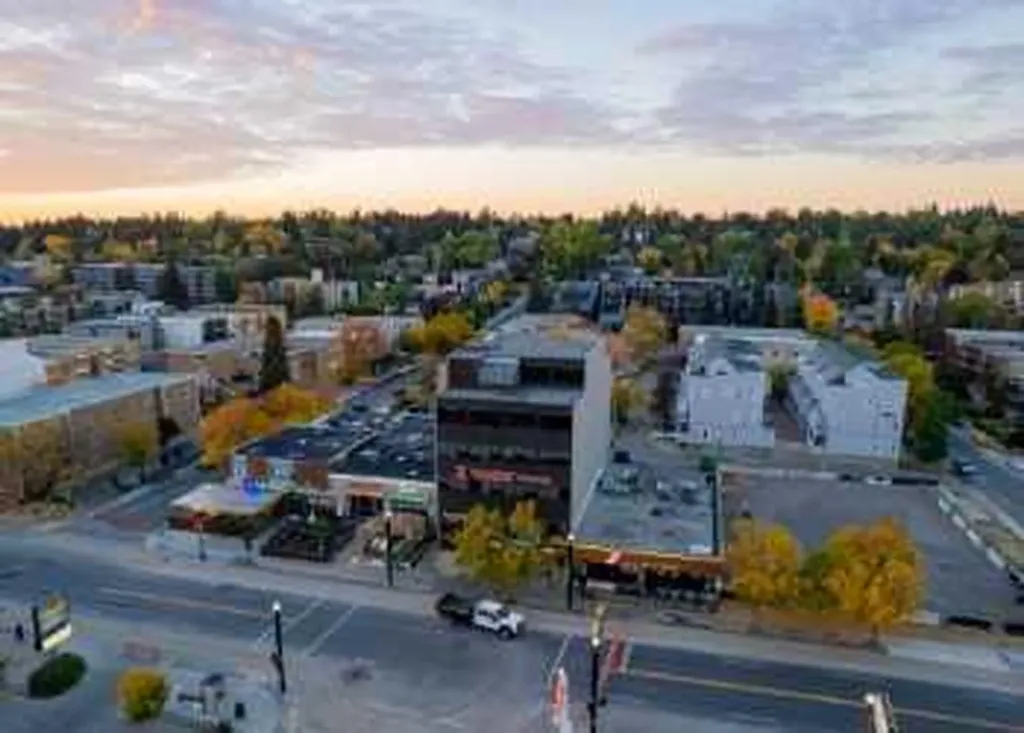 1135 17 Avenue SW Calgary AB T2T 0B6