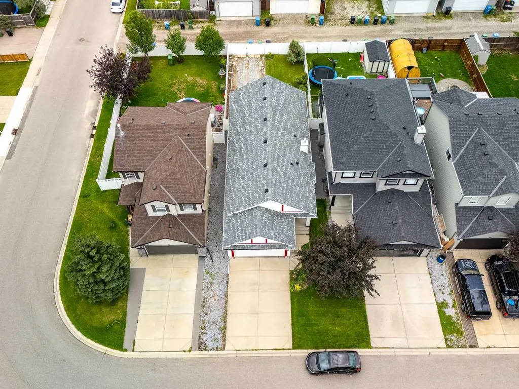 41 Everridge Court SW Calgary AB T2y4T1