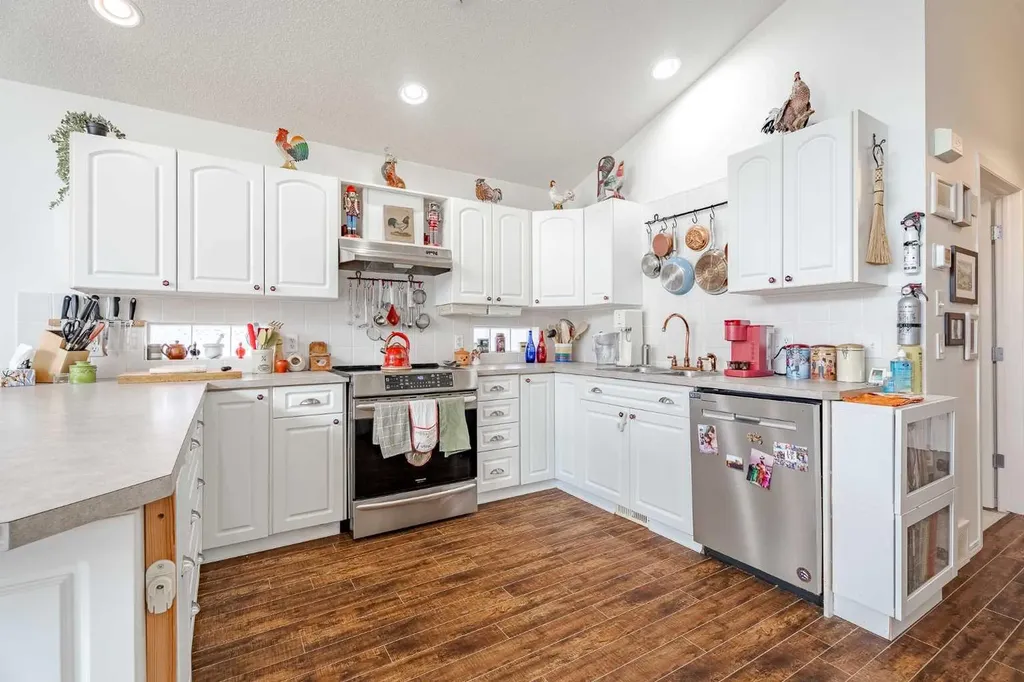 41 Everridge Court SW Calgary AB T2y4T1