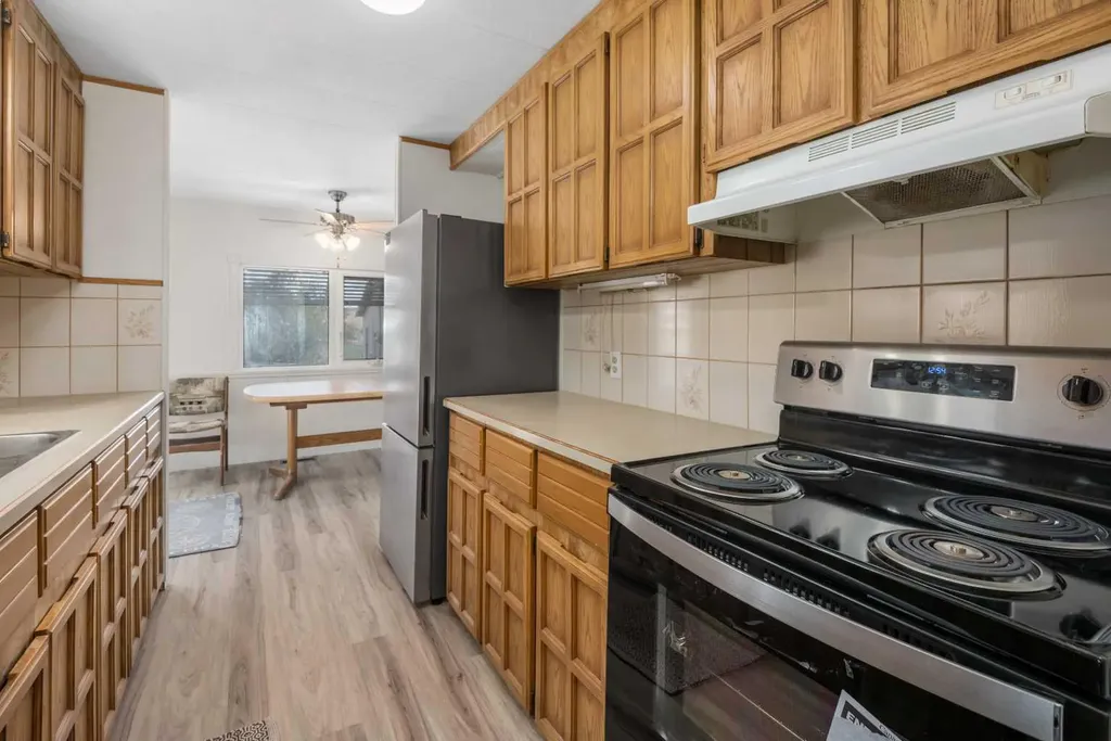 416 2 Avenue Drumheller AB T0J 1B0