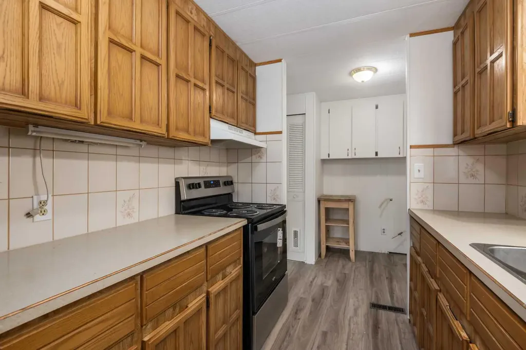 416 2 Avenue Drumheller AB T0J 1B0