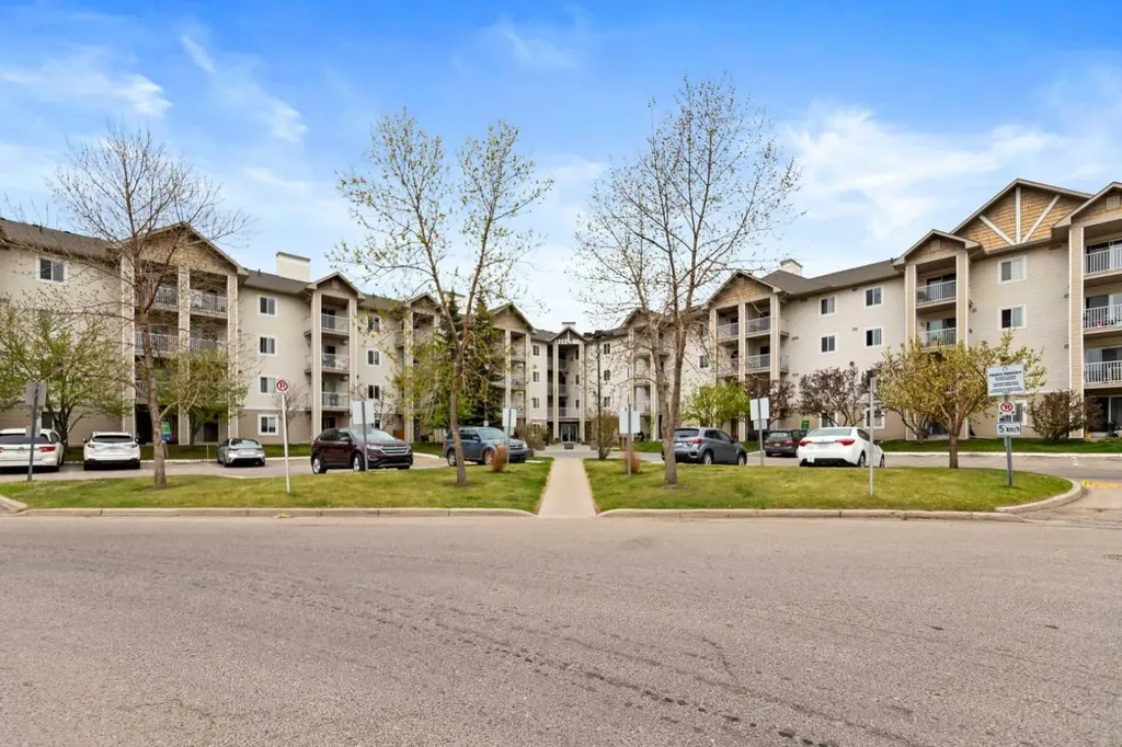 1717 60 Street SE Calgary AB T2A 7Y7
