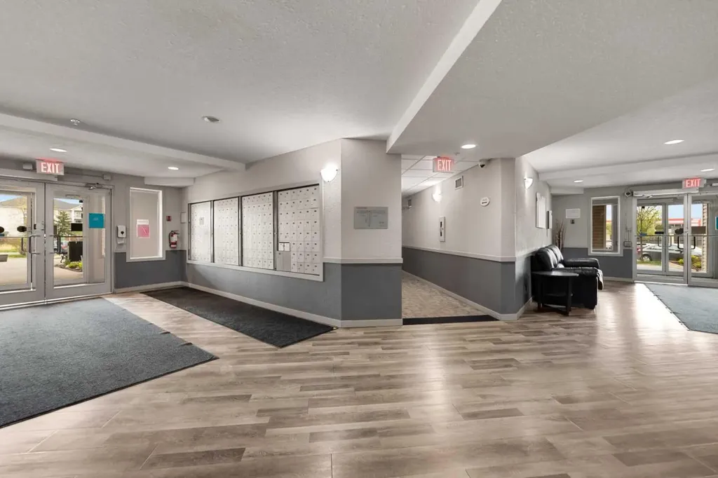 1717 60 Street SE Calgary AB T2A 7Y7