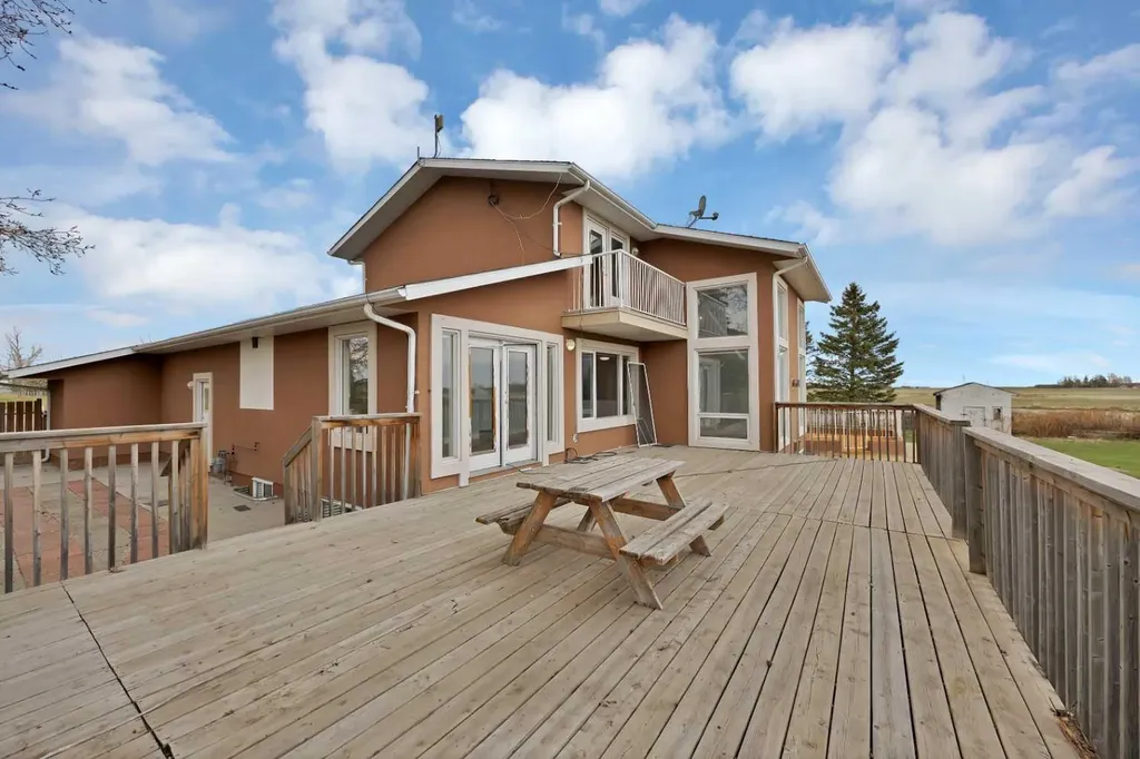 283129 Township Road 250 Rural Rocky View County AB T1X 0M8