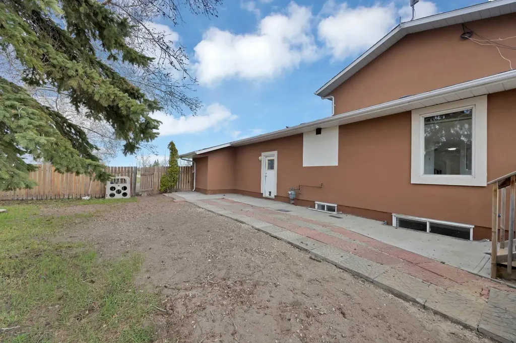283129 Township Road 250 Rural Rocky View County AB T1X 0M8