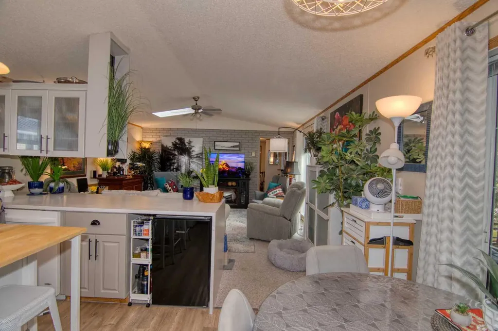 501 Station Street Coaldale AB T1M 0A9