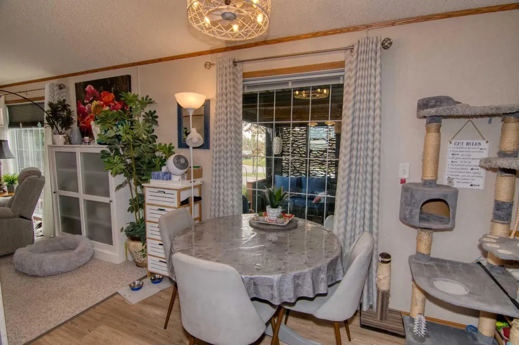 501 Station Street Coaldale AB T1M 0A9