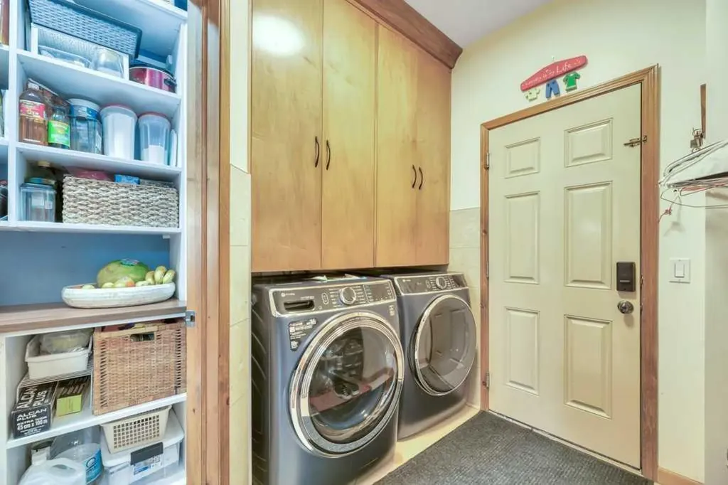 22 Kincora Heights NW Calgary AB T3R 1N3