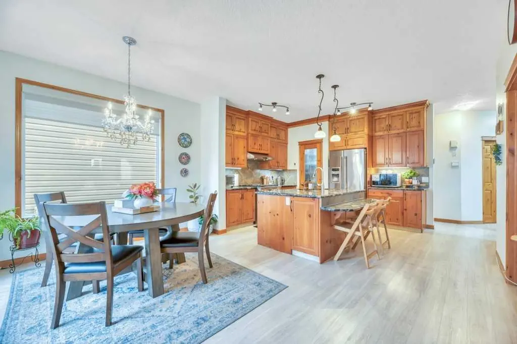 22 Kincora Heights NW Calgary AB T3R 1N3