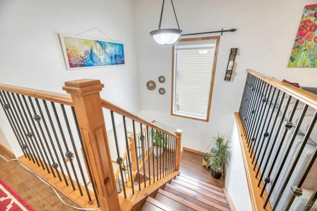22 Kincora Heights NW Calgary AB T3R 1N3