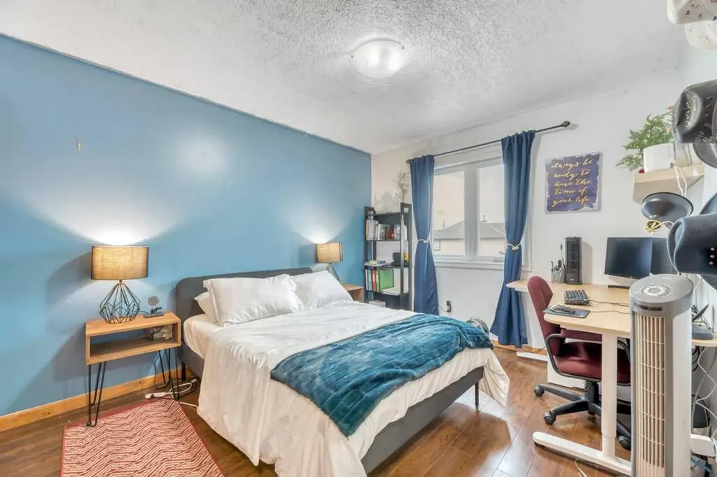22 Kincora Heights NW Calgary AB T3R 1N3