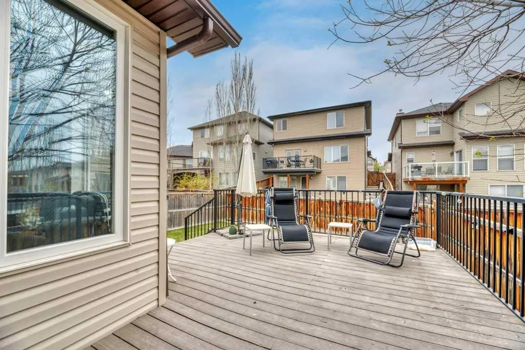 22 Kincora Heights NW Calgary AB T3R 1N3