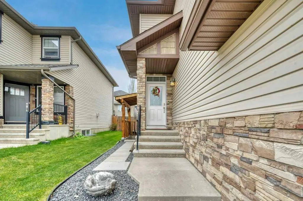 22 Kincora Heights NW Calgary AB T3R 1N3