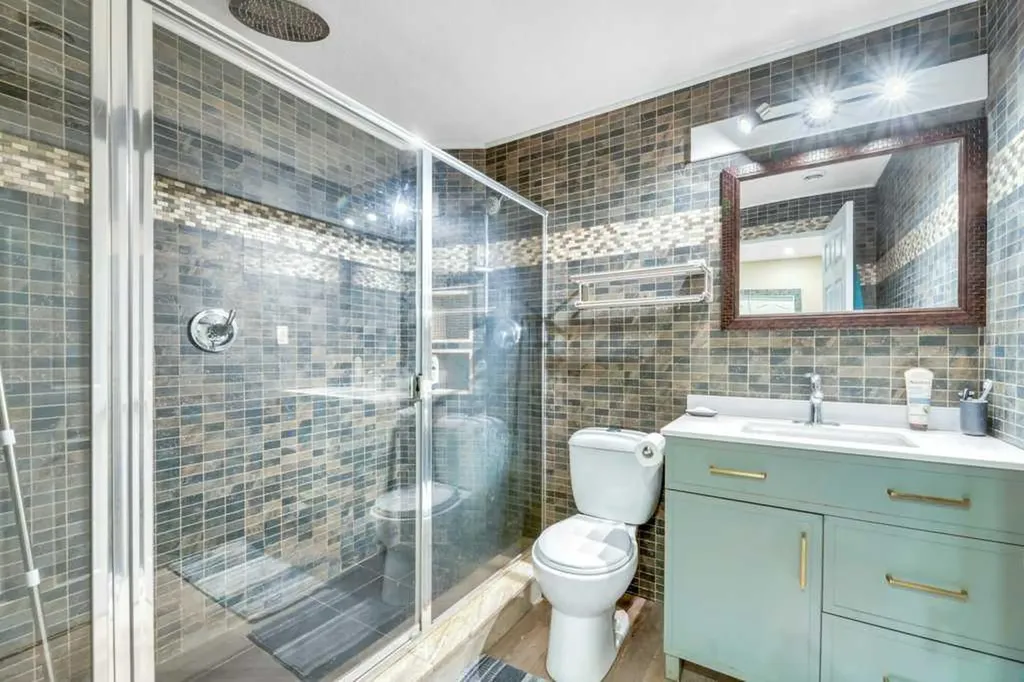 22 Kincora Heights NW Calgary AB T3R 1N3