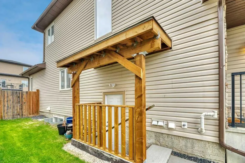 22 Kincora Heights NW Calgary AB T3R 1N3