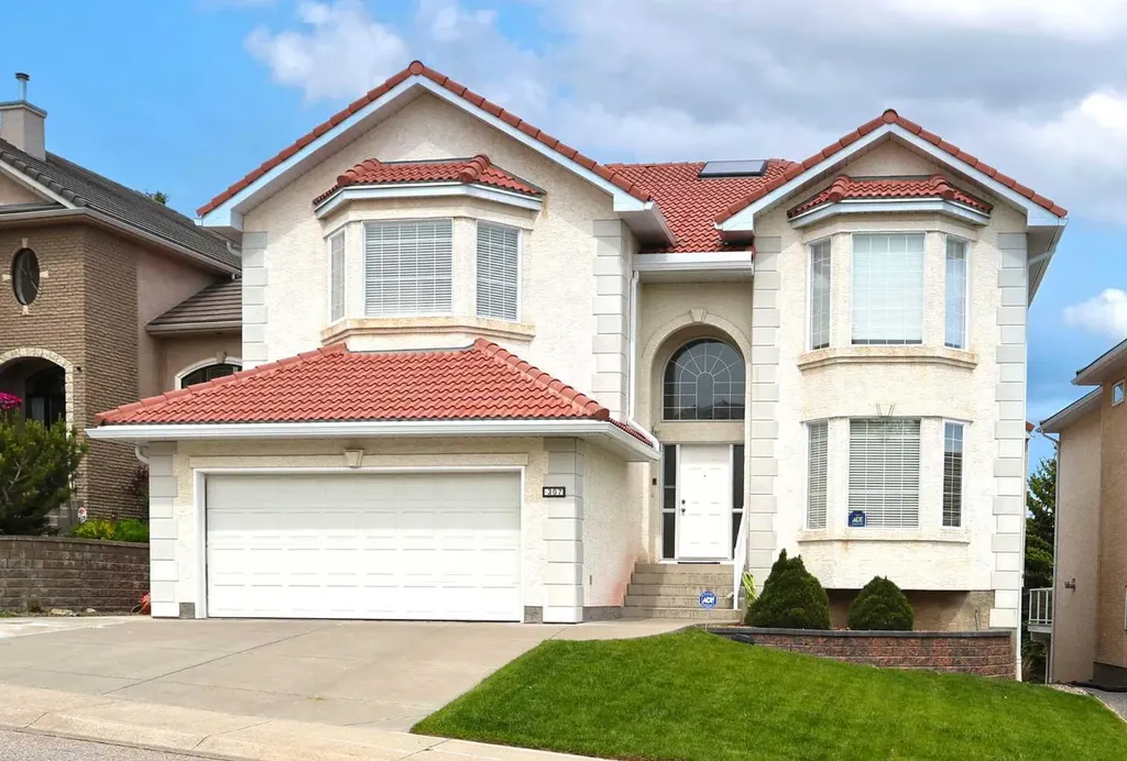 307 Hampstead Way NW Calgary AB T3A 6E6