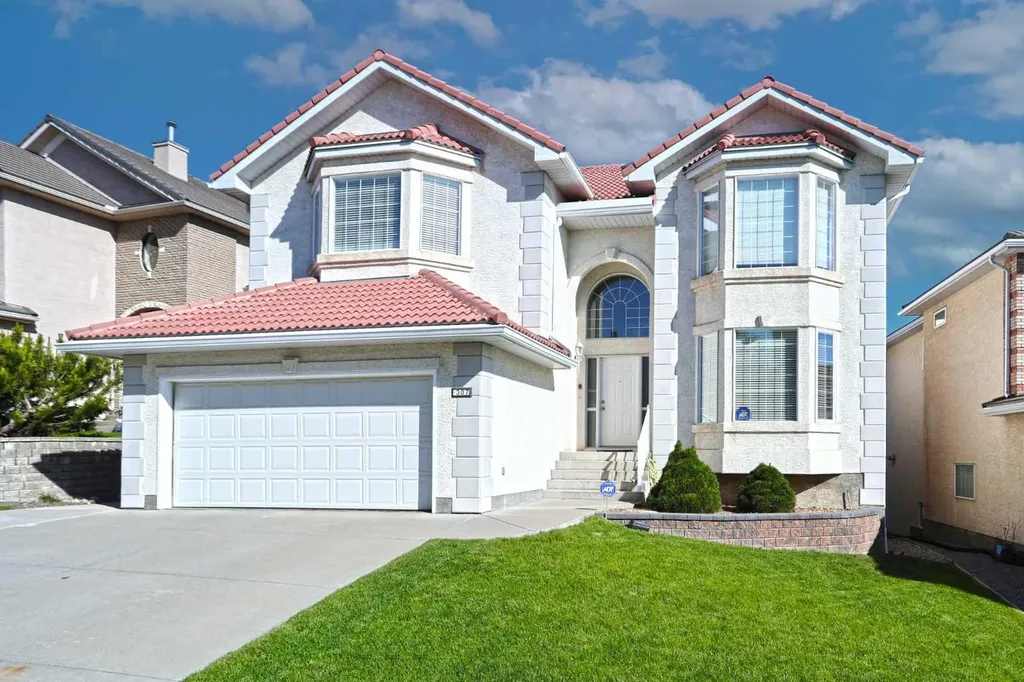 307 Hampstead Way NW Calgary AB T3A 6E6