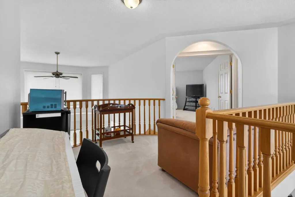 307 Hampstead Way NW Calgary AB T3A 6E6