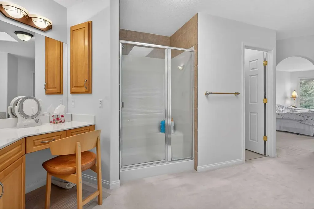 307 Hampstead Way NW Calgary AB T3A 6E6