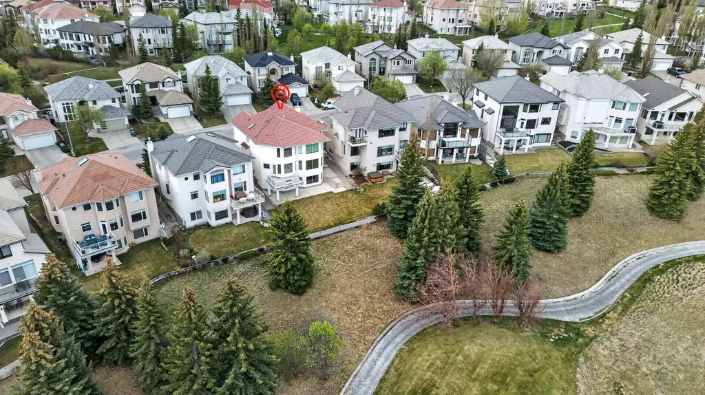 307 Hampstead Way NW Calgary AB T3A 6E6