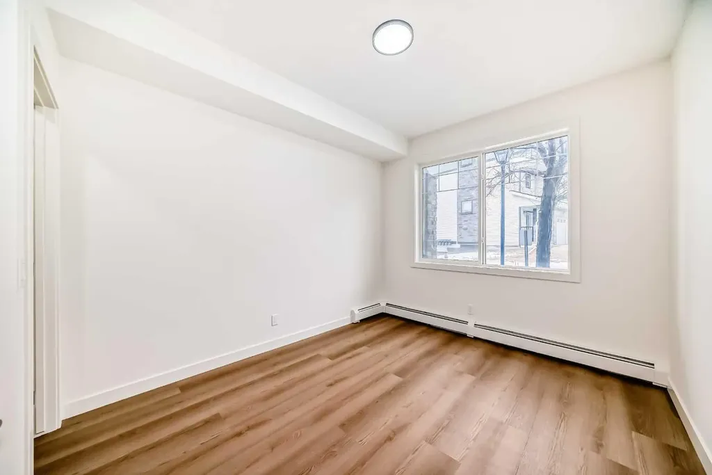 22 Panatella Road NW Calgary AB T3K 0V4