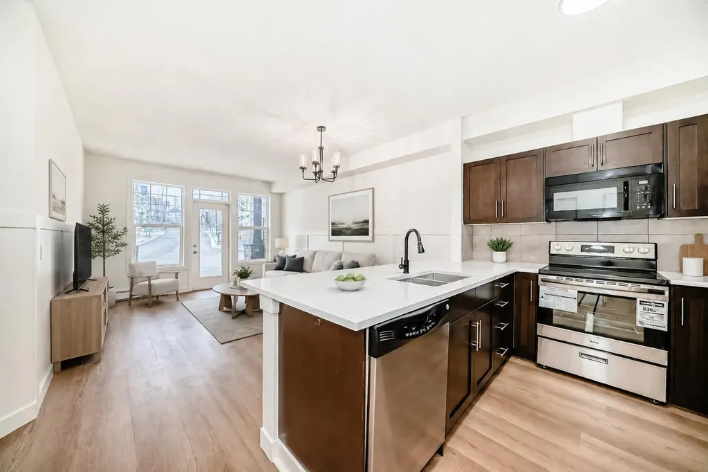 22 Panatella Road NW Calgary AB T3K 0V4