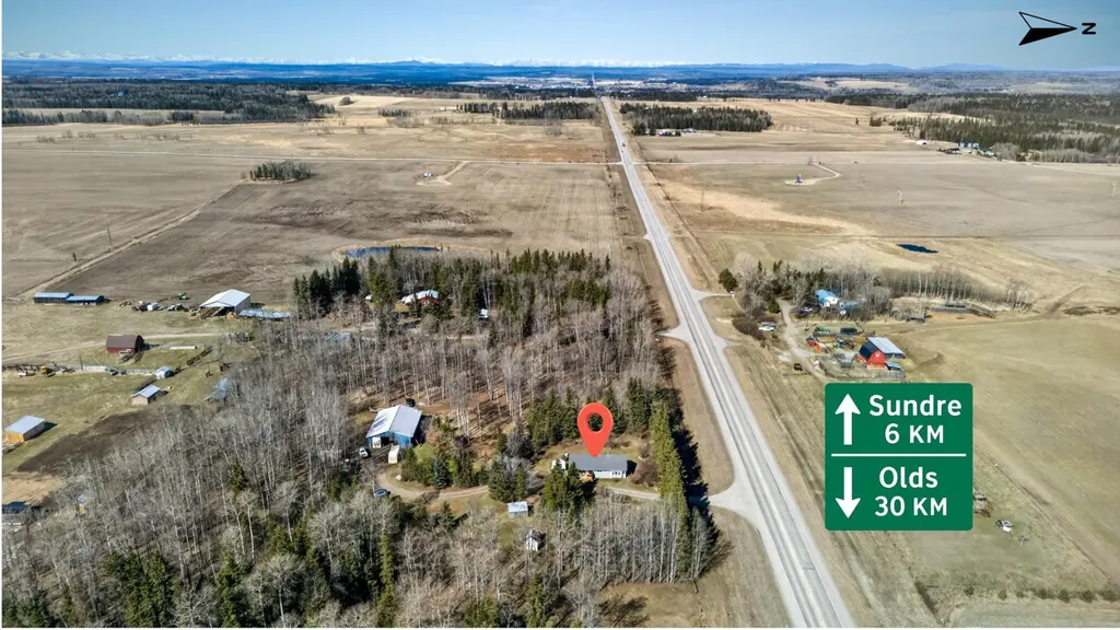 4541 27 Highway Rural Mountain View County AB T0M 0X0