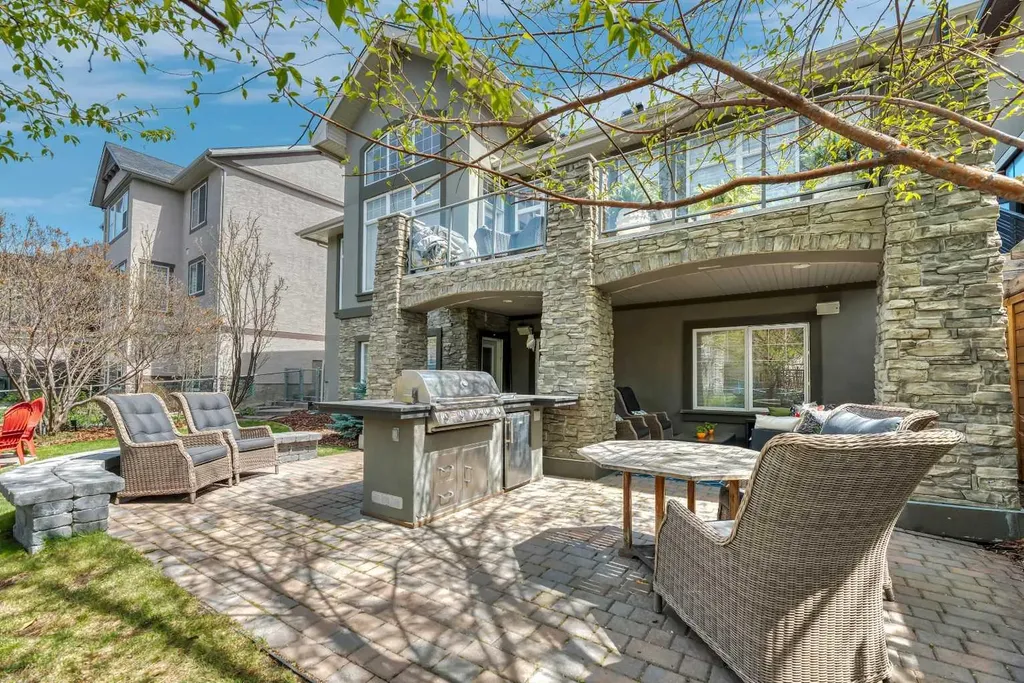 364 Chapala Point SE Calgary AB T2X 0A2
