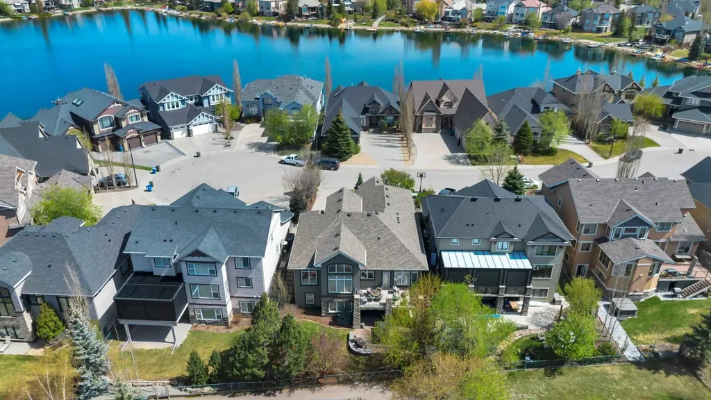 364 Chapala Point SE Calgary AB T2X 0A2