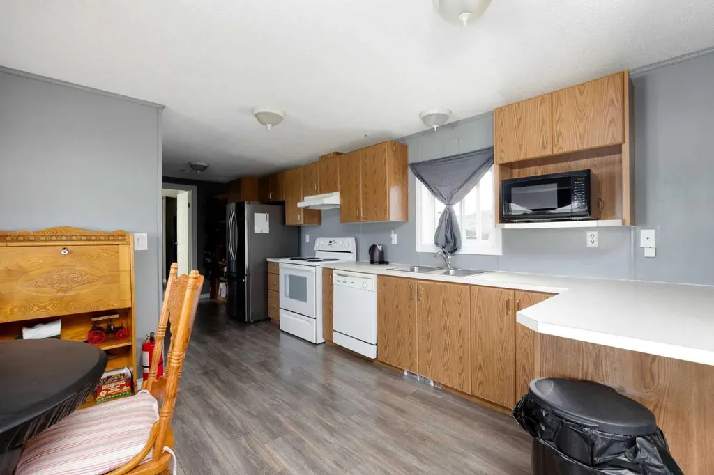 180 Greenwood Place Fort Mcmurray AB T9K 2L9