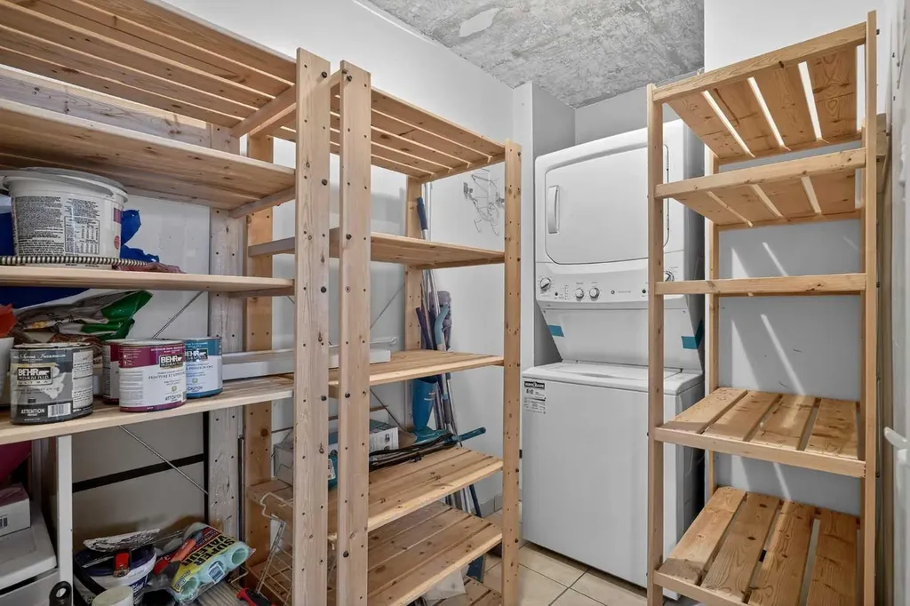 1824 11 Avenue SW Calgary AB T2T 3L8