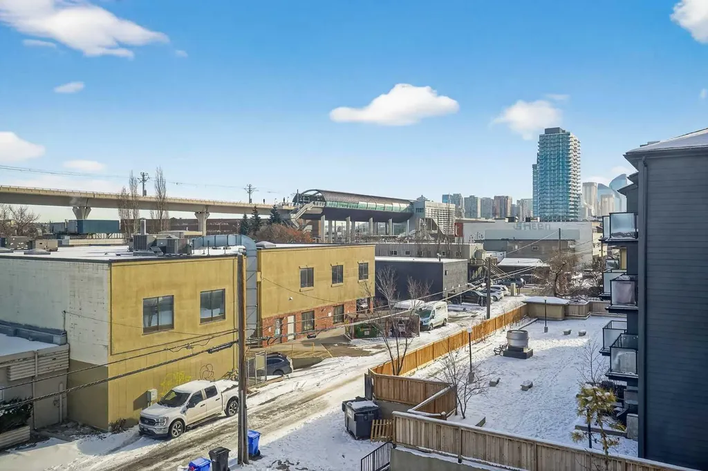 1824 11 Avenue SW Calgary AB T2T 3L8