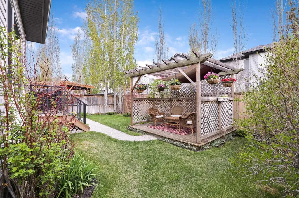 1503 Montgomery Place SE High River AB T1V0B8
