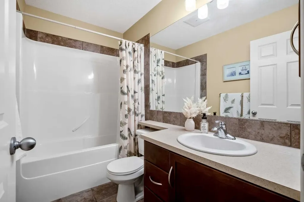 1503 Montgomery Place SE High River AB T1V0B8