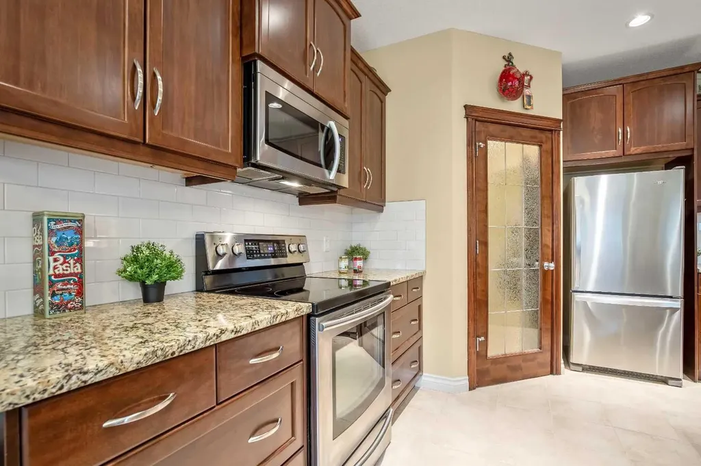1503 Montgomery Place SE High River AB T1V0B8