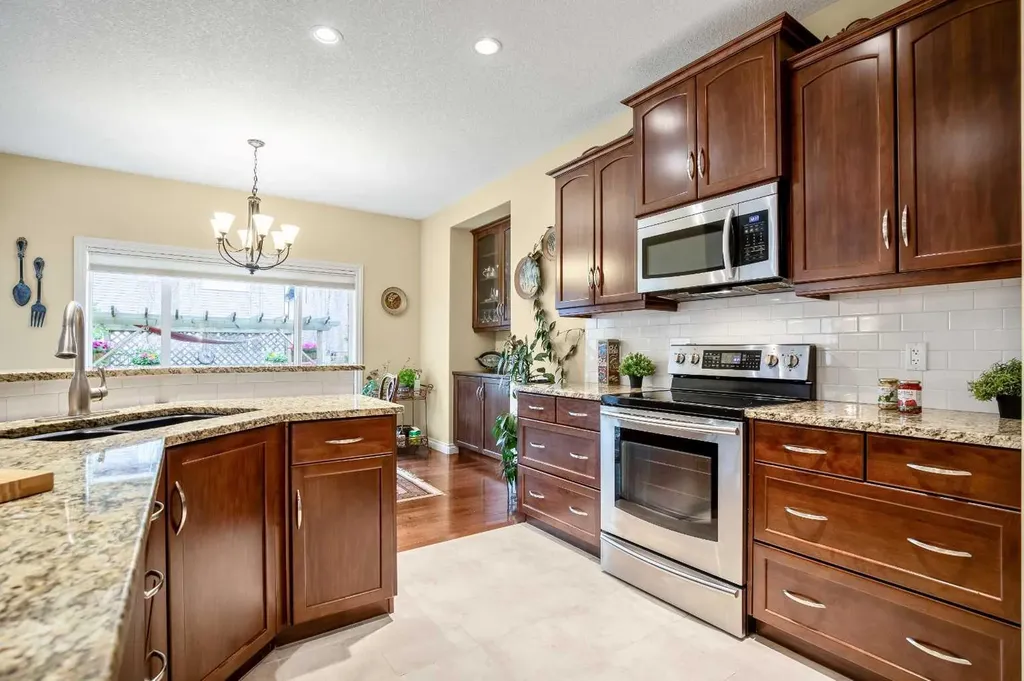 1503 Montgomery Place SE High River AB T1V0B8