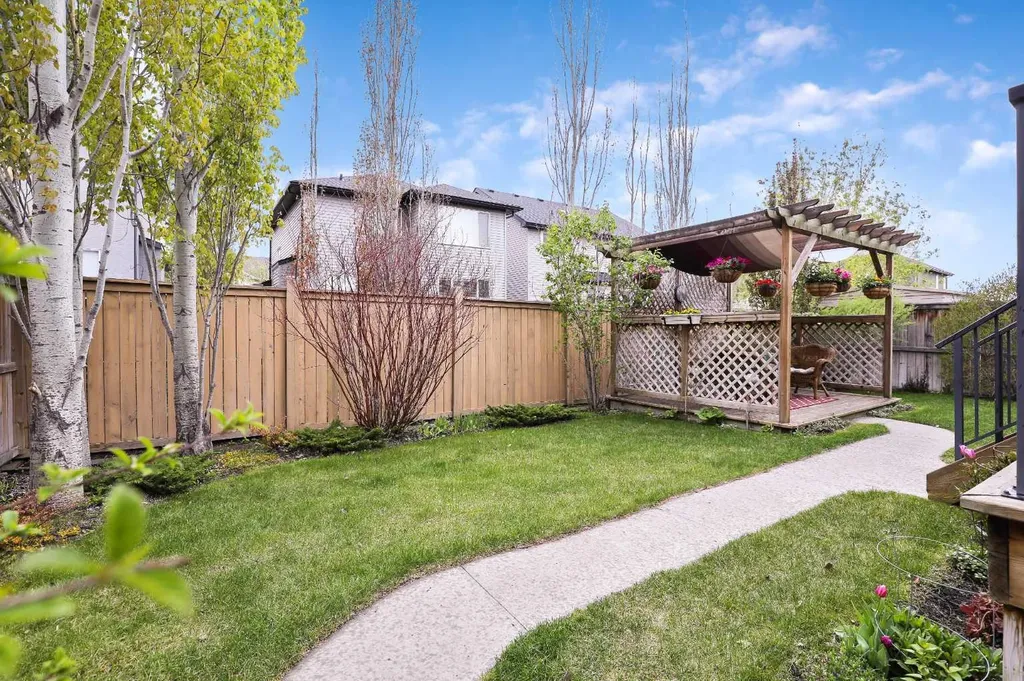1503 Montgomery Place SE High River AB T1V0B8