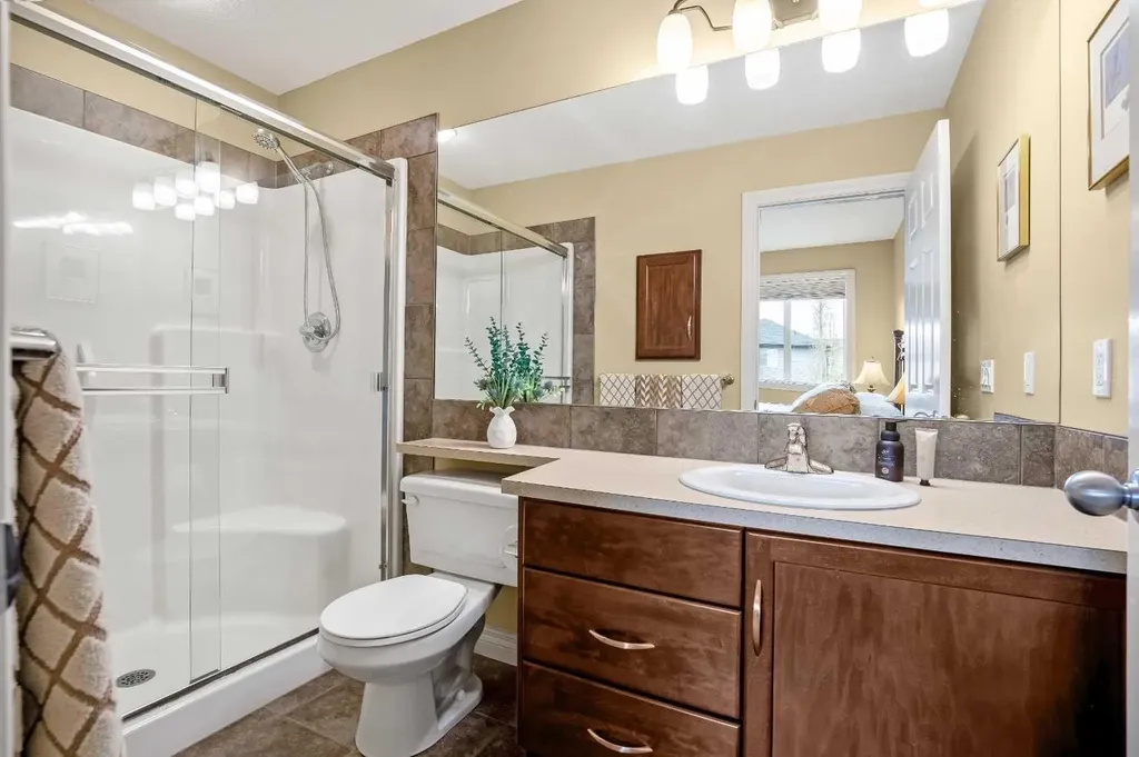 1503 Montgomery Place SE High River AB T1V0B8