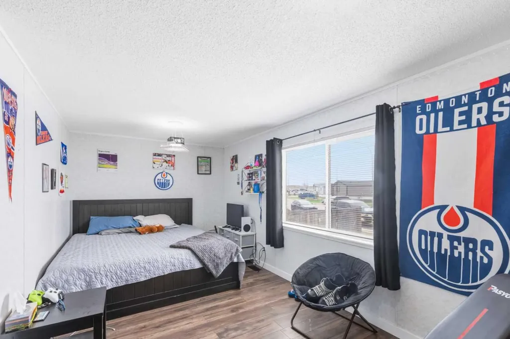9602 112 Avenue Clairmont AB T8X 5C2