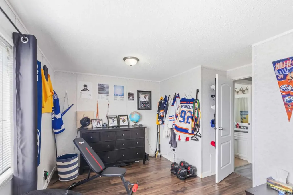 9602 112 Avenue Clairmont AB T8X 5C2