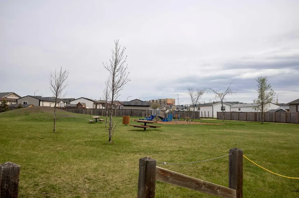 9602 112 Avenue Clairmont AB T8X 5C2