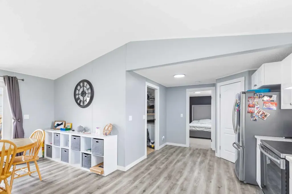 9602 112 Avenue Clairmont AB T8X 5C2