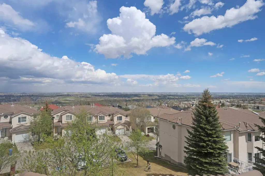 78 Hamptons Link NW Calgary AB T3A 5V9