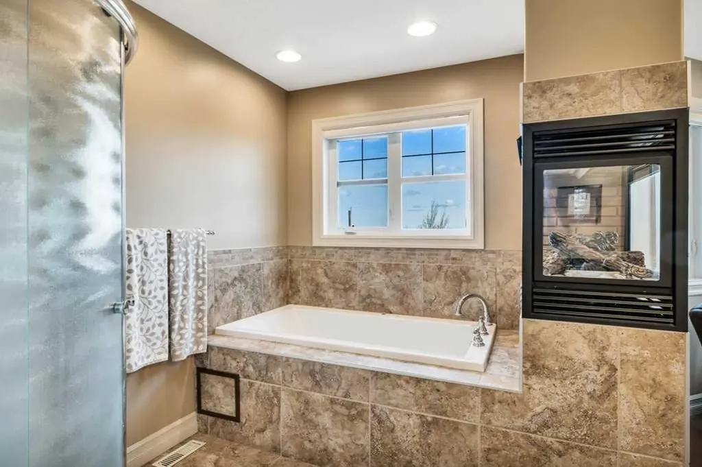 175 Crystal Springs Drive Village At Pigeon Lake AB T0C 2V0